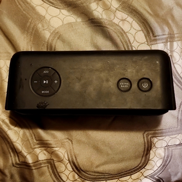 Doss wireless Bluetooth speaker - Picture 2 of 3
